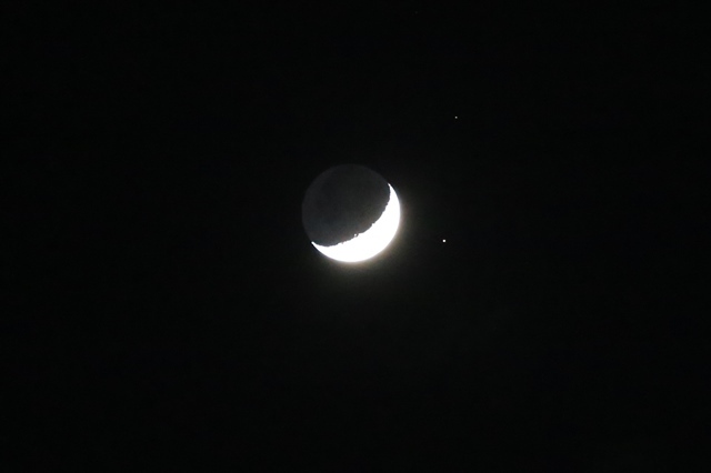 20170103三日月金星天王星.jpg